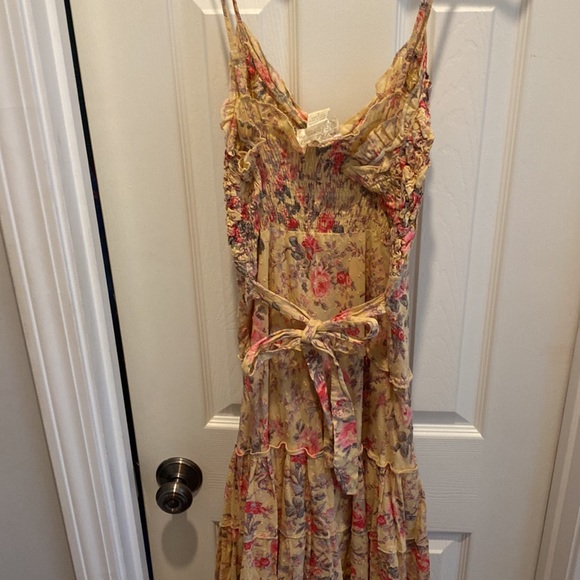 Romantic Sun Dress - Picture 3 of 5